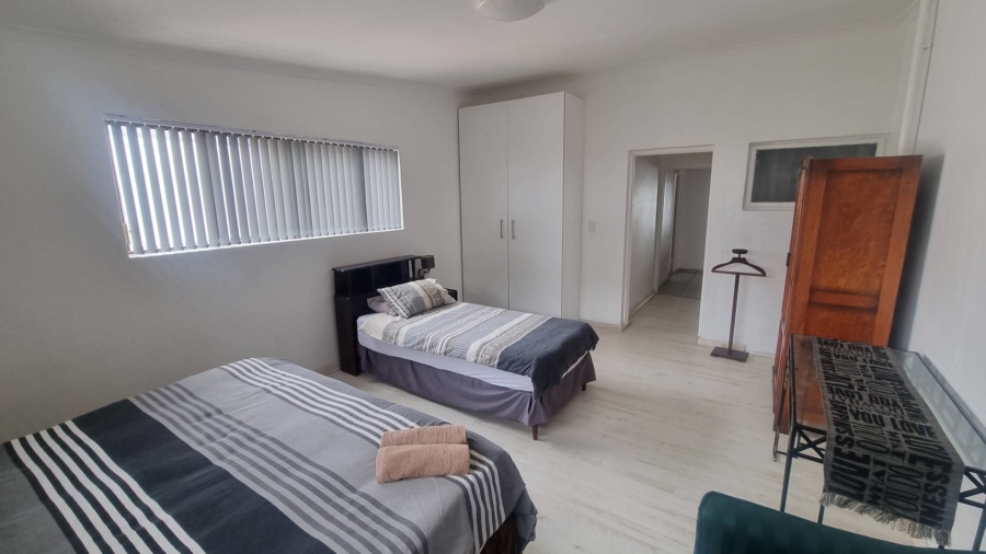 5 Bedroom Property for Sale in Yzerfontein Western Cape